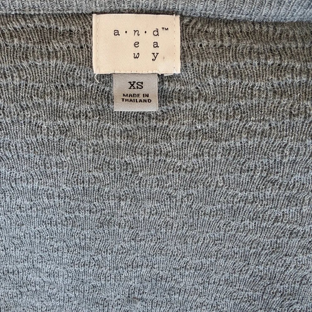 Ladie's Cardigan - Picture 2 of 2